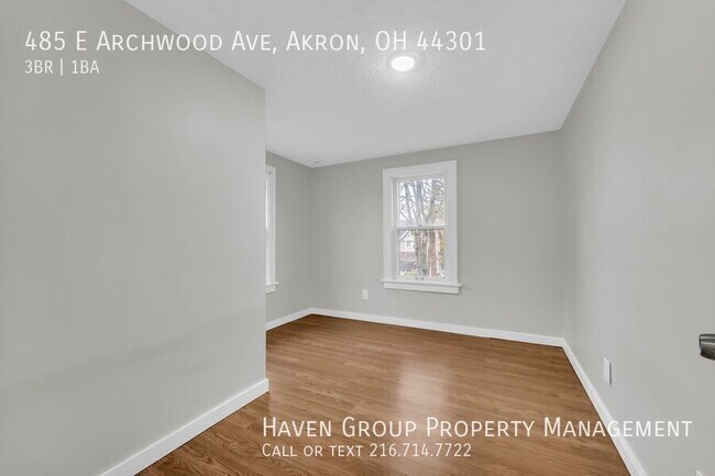 Building Photo - 485 E Archwood Ave