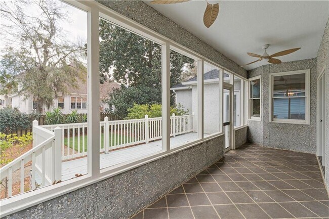 Building Photo - 417 Colley Ln