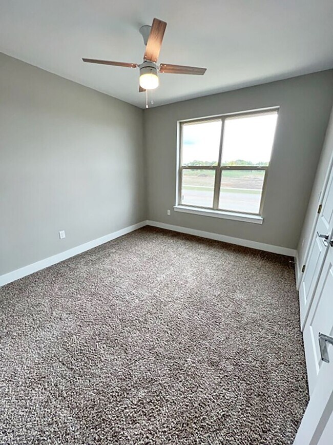 Building Photo - 3621 Bonnie Brae St