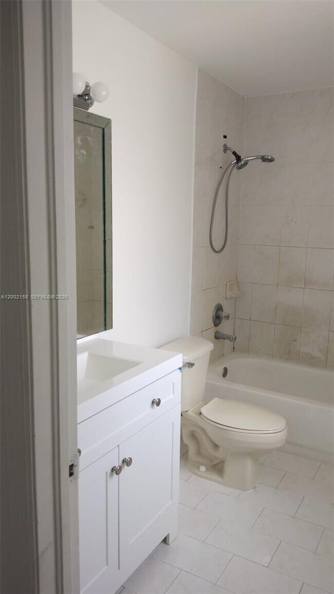 Building Photo - 8382 SW 152nd Ave Cir