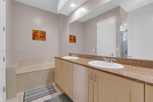 Building Photo - 8612 Buckskin Manor