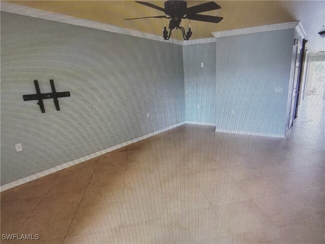 Building Photo - 9069 Gervais Cir