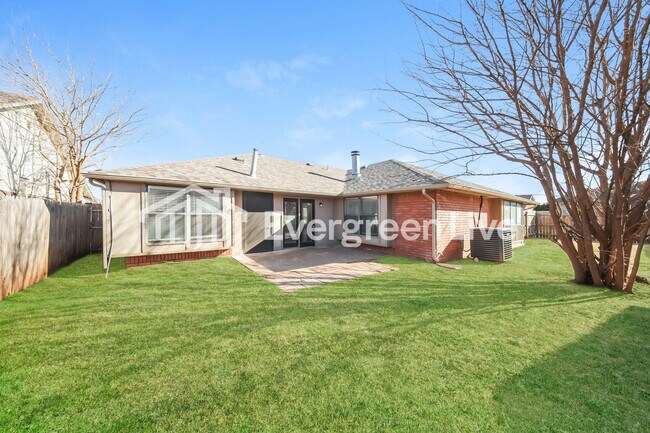 Building Photo - 11901 Blue Moon Ave