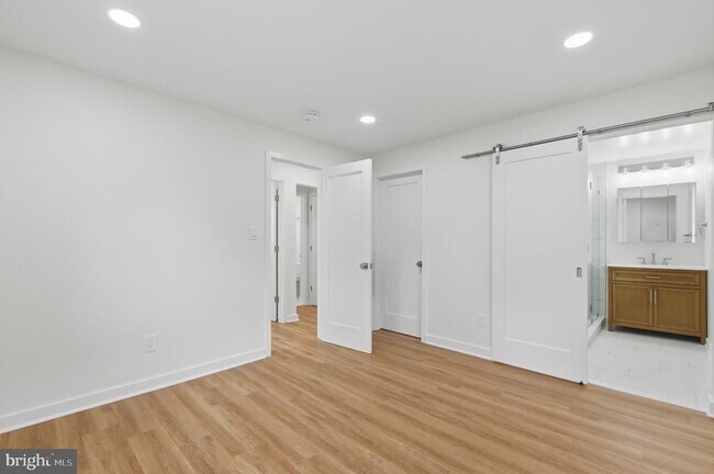 Building Photo - 1545 11th St S