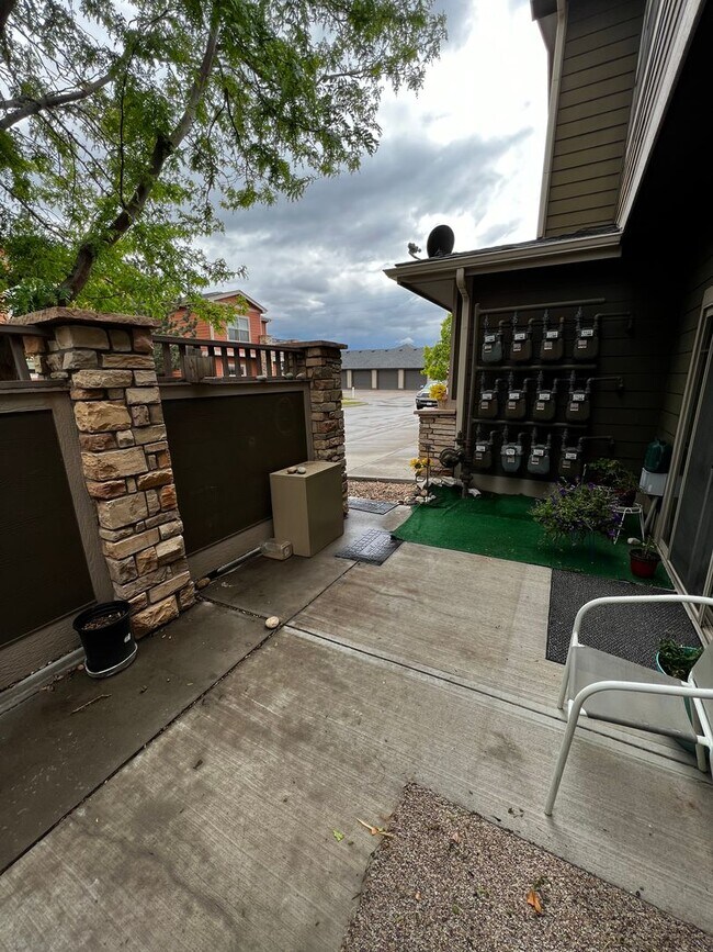 Building Photo - Beautiful 2 Bed 2 Bath Condo in Wellington