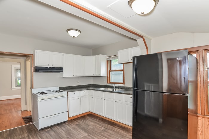 Building Photo - 891 Hazelwood St