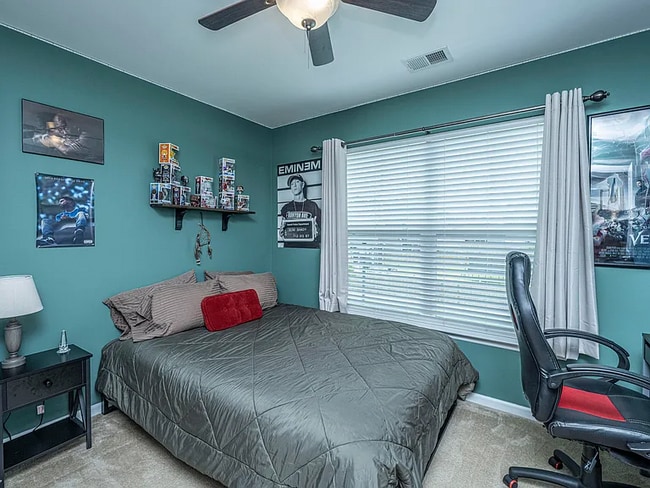 Building Photo - 2808 Ortega Dr