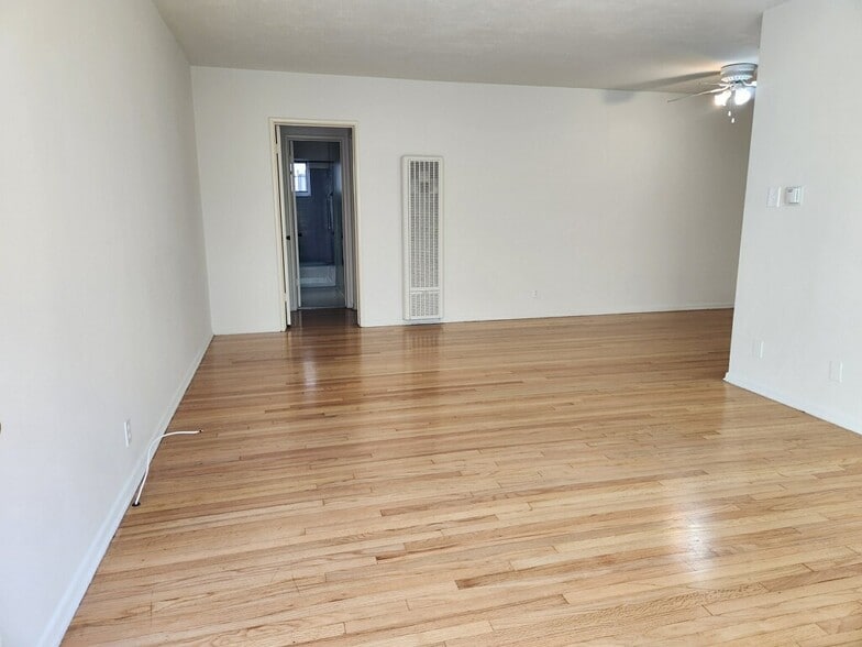 Building Photo - 1041 Euclid St