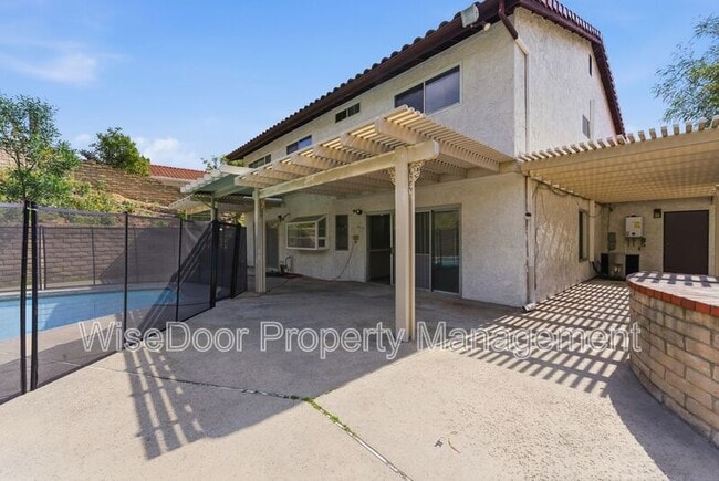 Building Photo - 1500 Aldea Dr