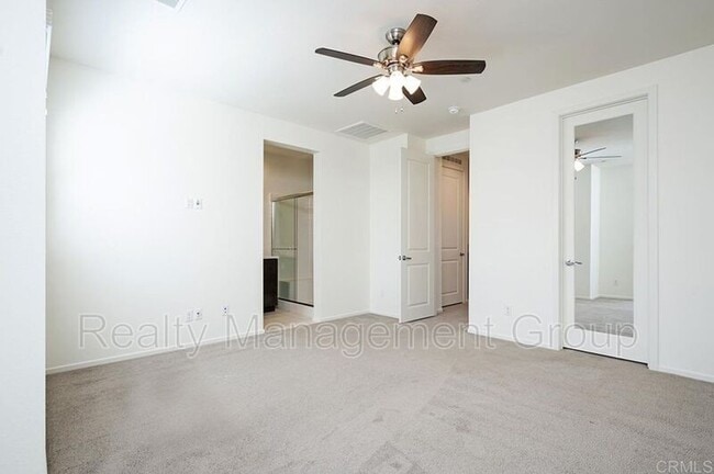 Building Photo - 3395 Campo Azul Ct