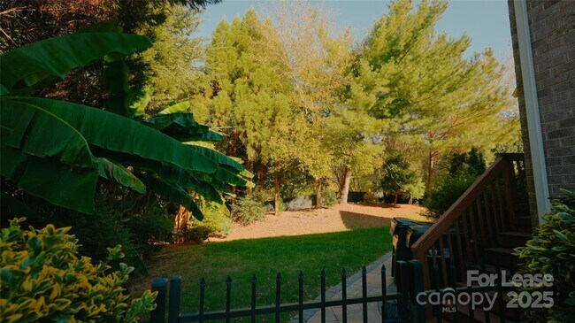 Building Photo - 12325 Summer Breeze Ct