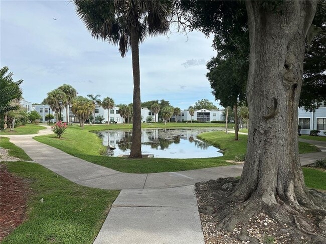 Building Photo - 3766 Southpointe Dr
