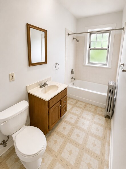 Building Photo - 736 Reba Pl