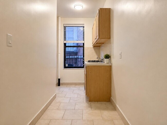 Floorplan - 3135 Broadway
