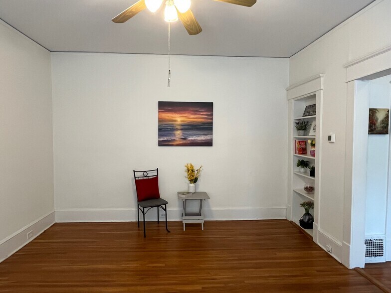Building Photo - 1168 Orme Cir NE
