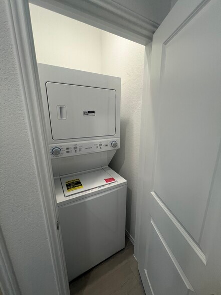 Building Photo - 150 Outrigger Way