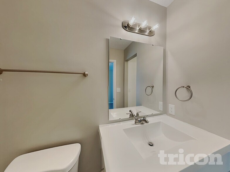 Building Photo - 7536 Miesha Ct
