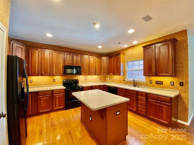 Building Photo - 5232 Berkeley Estates Dr