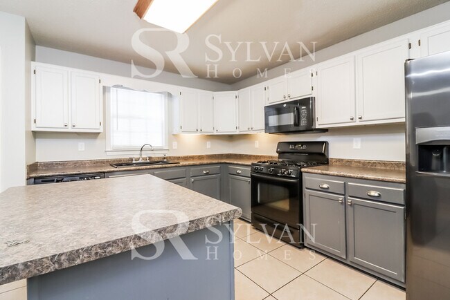 Building Photo - Coming HOME never felt so good!