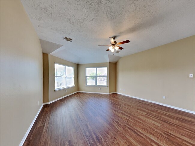 Building Photo - 9419 Stoneridge Canyon Ln