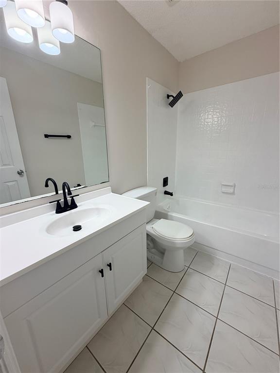 Building Photo - 1625 Long Ridge Ct