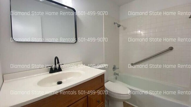 Building Photo - 633 Paul Pl