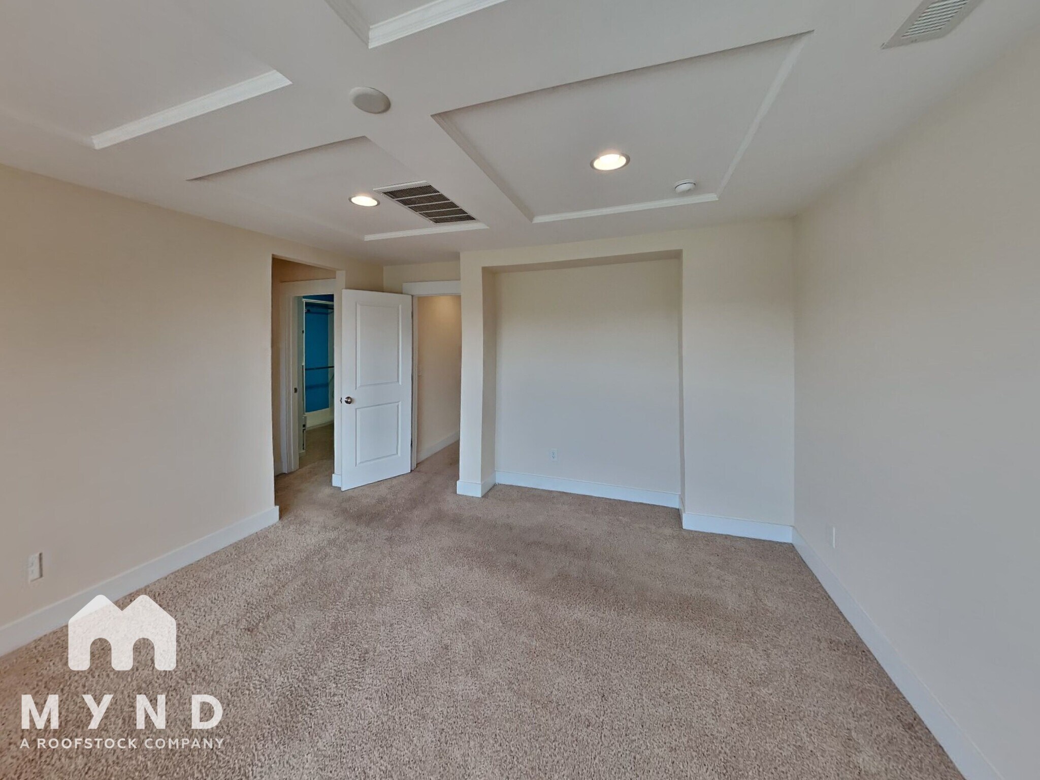 Building Photo - 2613 Double Oaks Rd