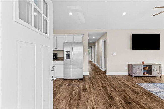 Building Photo - Pristine 3 Bed 2 Bath Home in Dalton