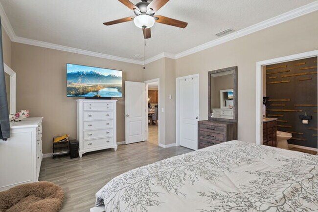 Building Photo - 5457 Animosh Ct