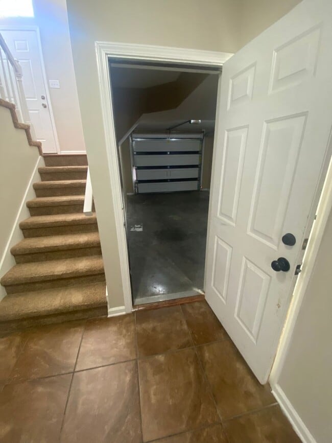 Building Photo - Welcome Home!!!