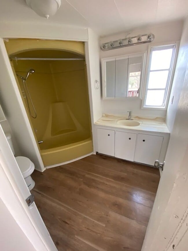 Building Photo - 2 Bed 1 Bath Mobile Home