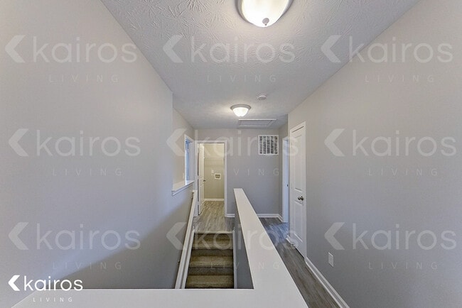 Building Photo - 18756 Weihe Ln