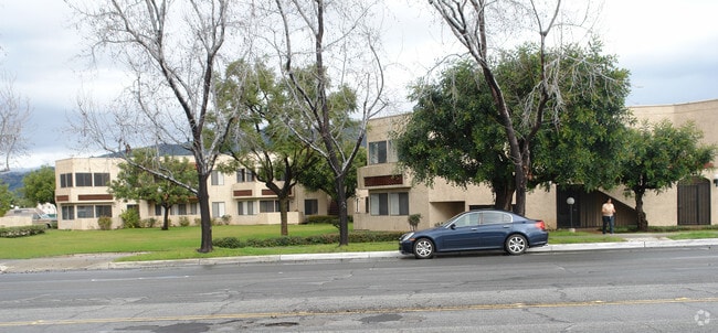 Building Photo - Canyon Terrace Apartments