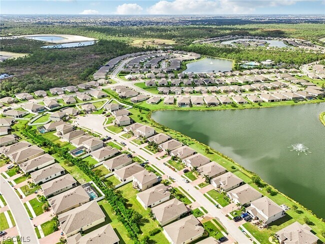 Building Photo - 3421 Cancun Ct