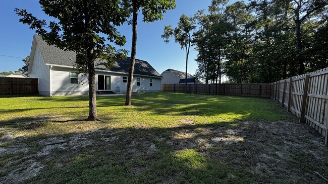 Building Photo - 225 Westfield Dr