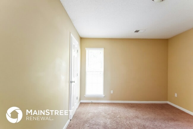Building Photo - 4152 Triple Crown Loop N