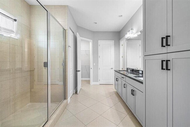 Building Photo - 15406 Goldfinch Cir