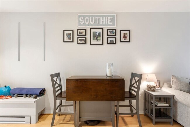 Building Photo - 63 Bolton St