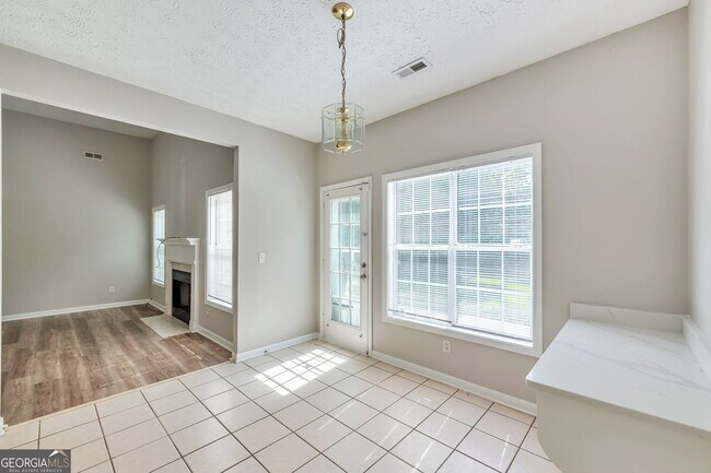 Building Photo - 38 Rockport Dr
