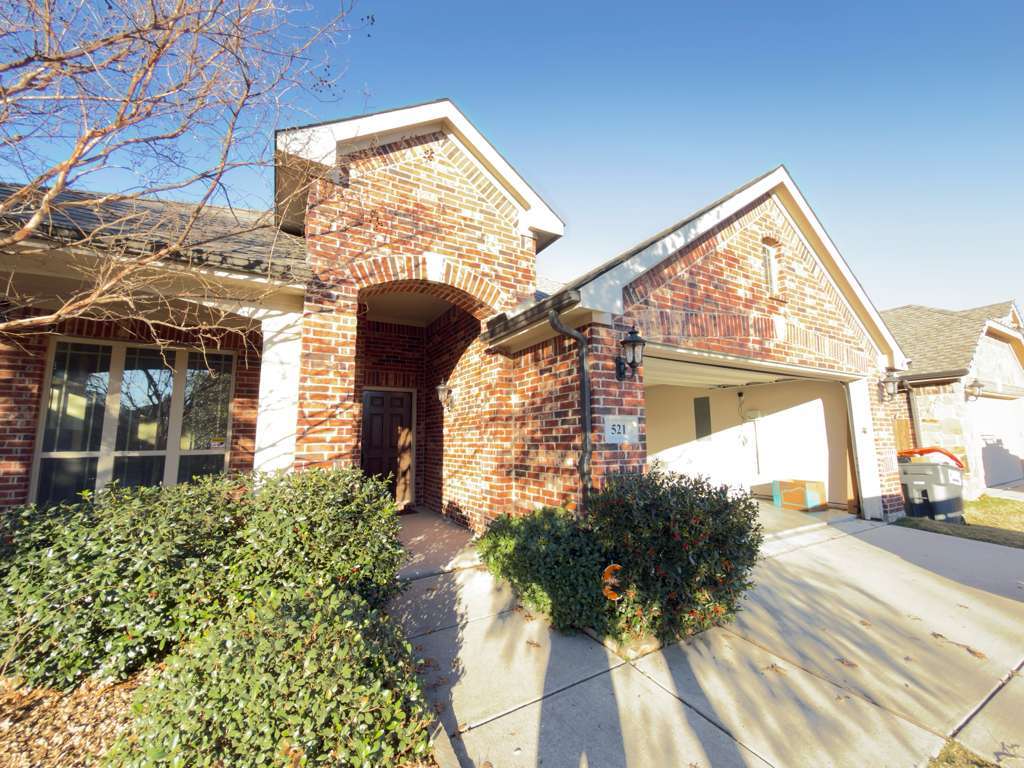 Building Photo - 521 Eastbrook Dr