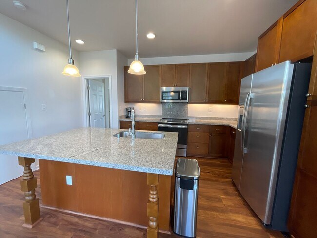 Building Photo - Pet Friendly Kahoma Village Furnished Three Bedroom