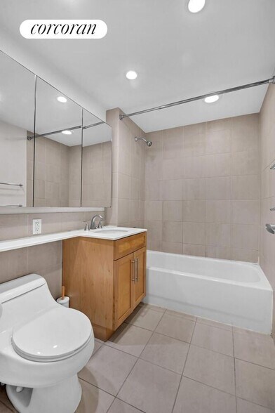 Building Photo - 53 Boerum Pl