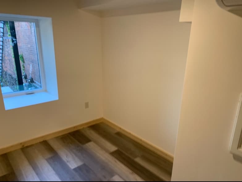 Building Photo - 40 N Main St