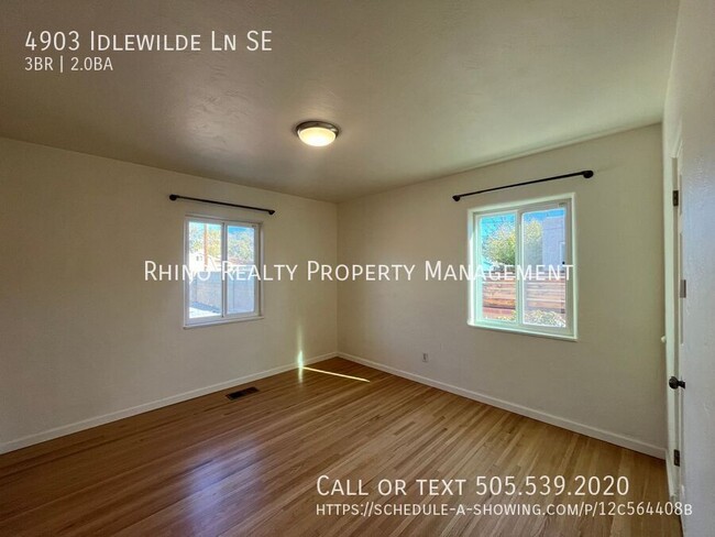 Building Photo - Spacious 2 Bedroom 3 Bathroom Home In ABQ!