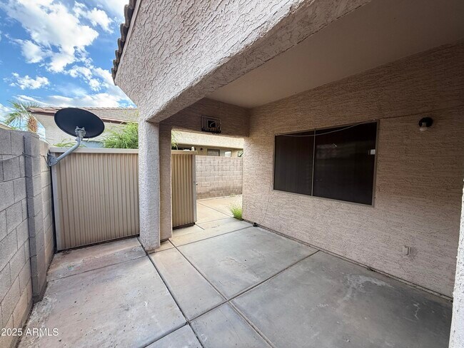 Building Photo - 2603 E Fraktur Rd