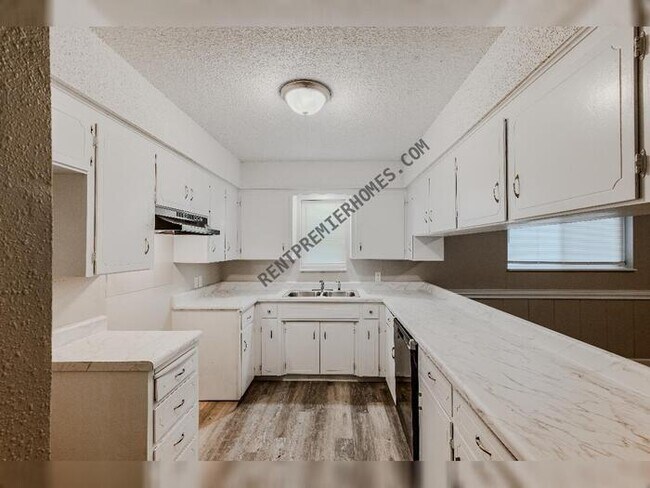 Building Photo - 4309 Glenda Ln