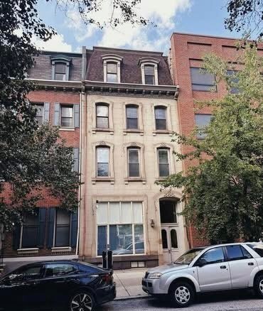 Building Photo - 2025 Arch St