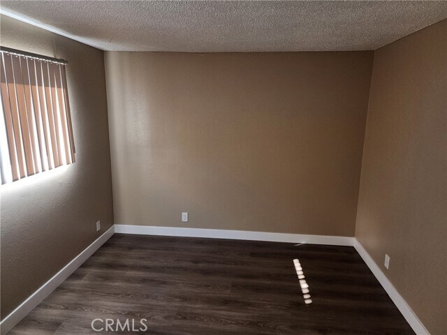 Building Photo - 1962 S Park Ave