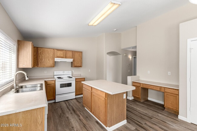 Building Photo - 13501 N 130th Ave