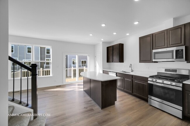 Building Photo - 512 Wolverine Dr